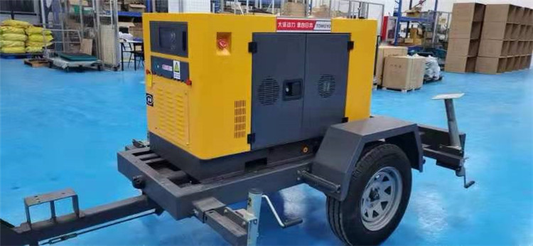 發(fā)往丹東車載10千瓦柴油發(fā)電機(jī)已調(diào)試完畢準(zhǔn)備出貨