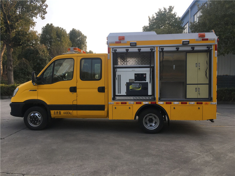 發(fā)往新疆高原車載柴油發(fā)電機(jī)