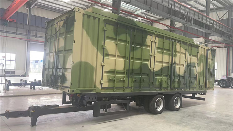 按客戶要求30kw柴油發(fā)電機(jī)給軍車做的一樣的顏色